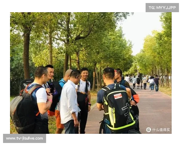 IRONMAN 70.3上海崇明站志愿者团队为赛事提供全方位专业服务保障